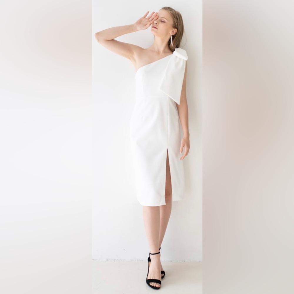 Esther & Co - Date Night One Shoulder Bow Tie Midi Dress View 3